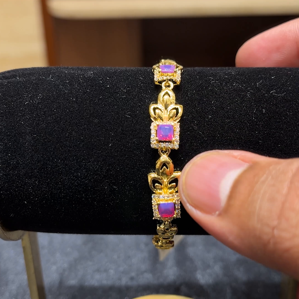 Chennai Shopping Mall 7.872gms Bracelets 22K Yellow Gold