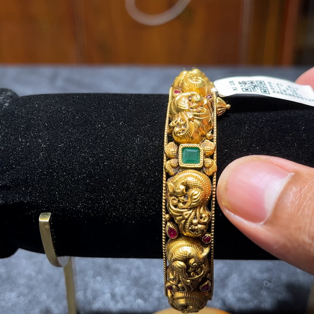 MUKUNDA JEWELLERS 19.701gms BANGLES 22K Yellow Gold