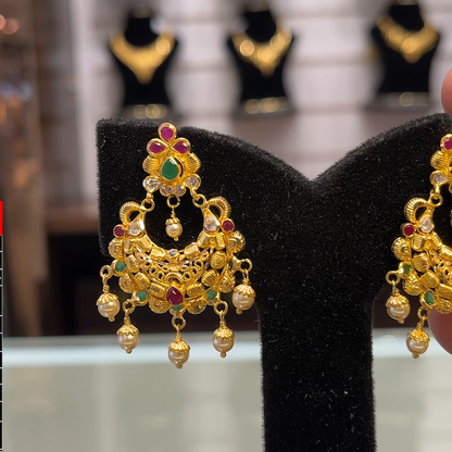 SOUTH INDIA 8.417gms EARRINGS 22K Yellow Gold