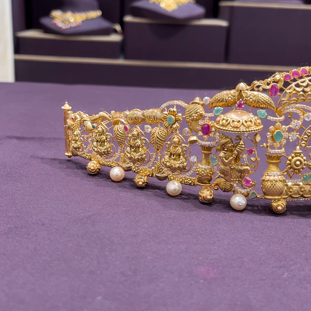 CMR 149.601gms VADDANAM 22K Nakshi