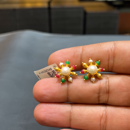 SOUTH INDIA 3.619gms EARRINGS 22K Yellow Gold