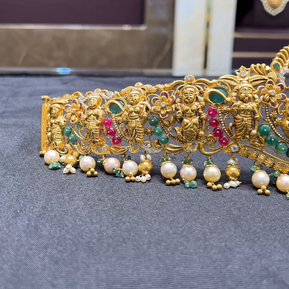 CMR 119.615gms VADDANAM 22K Nakshi