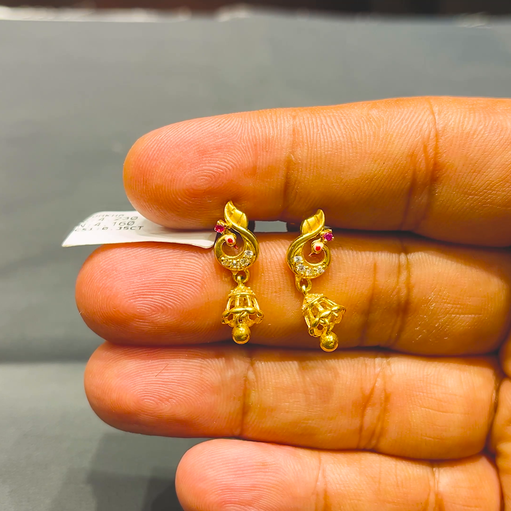 SOUTH INDIA 4.16gms EARRINGS 22K Yellow Gold