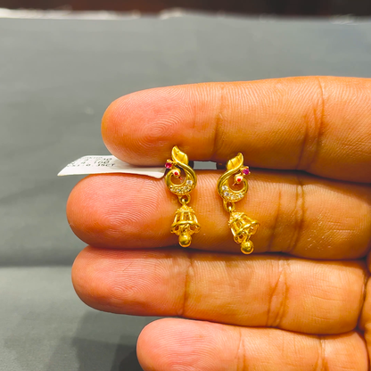 SOUTH INDIA 4.16gms EARRINGS 22K Yellow Gold