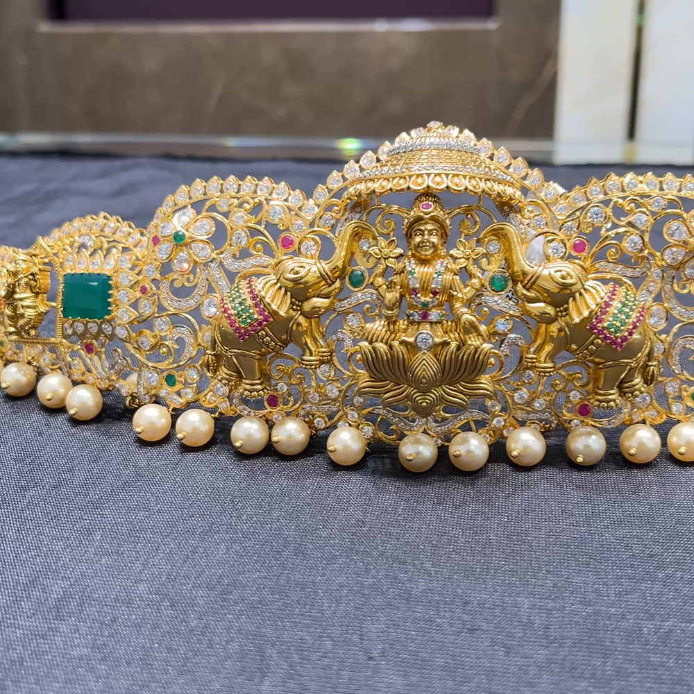 CMR 137.951gms VADDANAM 22K Nakshi