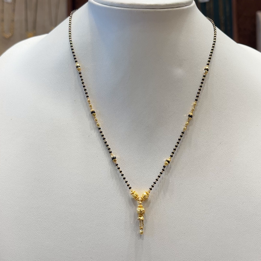 CMR 5.33gms SHORT BLACK BEADS 22K Nakshi