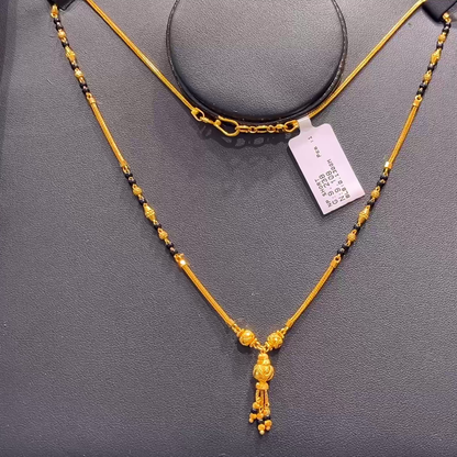 SOUTH INDIA 9.108gms SHORT BLACK BEADS 22K Yellow Gold