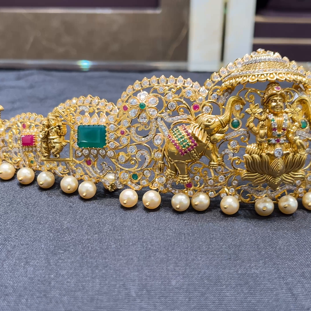 CMR 137.951gms VADDANAM 22K Nakshi