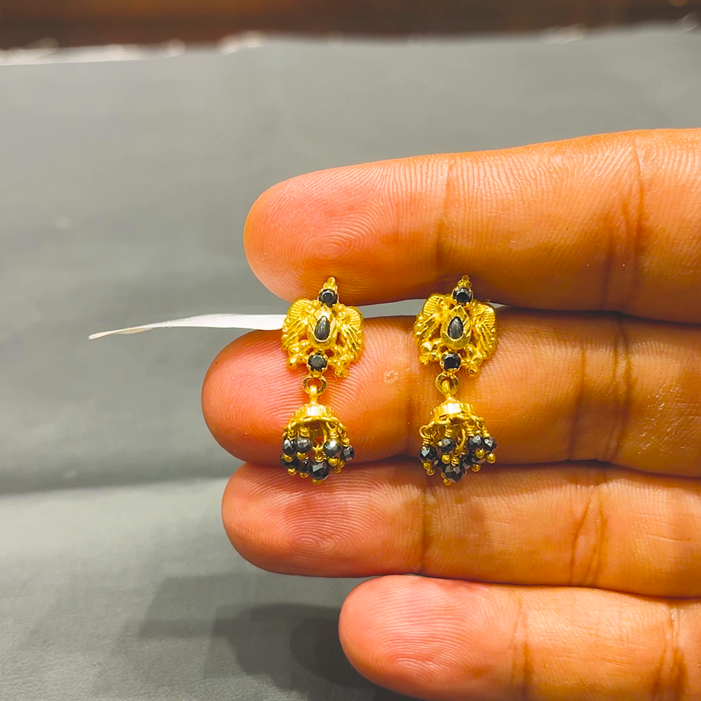 SOUTH INDIA 4.3gms EARRINGS 22K Yellow Gold