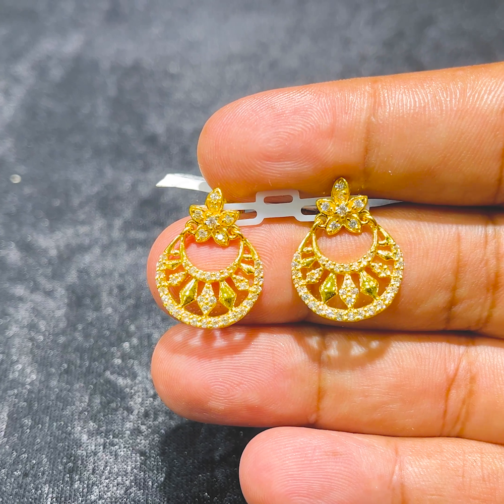 CMR 6.045gms EARRINGS 22K Yellow Gold