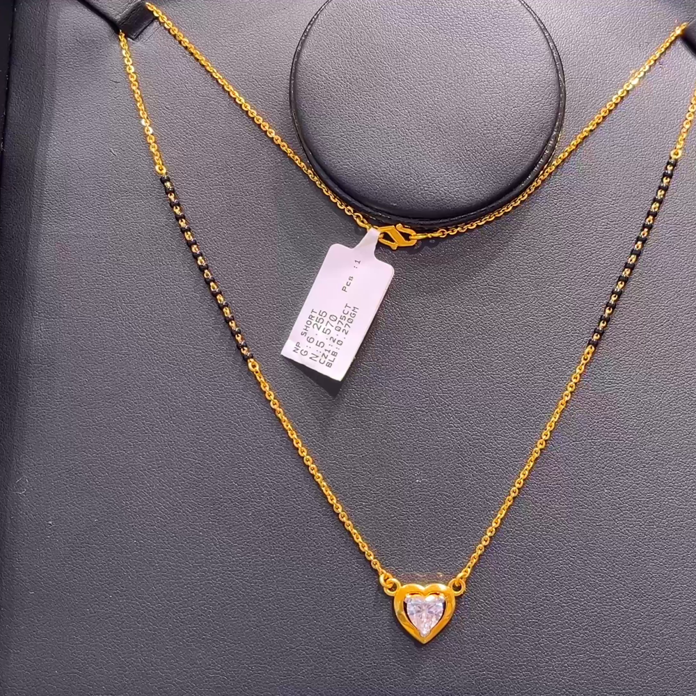 SOUTH INDIA 5.57gms SHORT BLACK BEADS 22K Yellow Gold