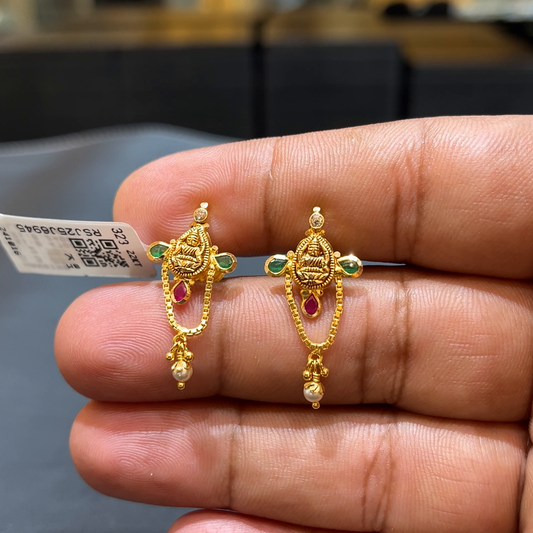 SOUTH INDIA 2.757gms EARRINGS 22K Yellow Gold