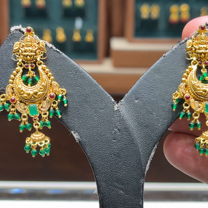 CMR 10.975gms EARRINGS 22K Yellow Gold