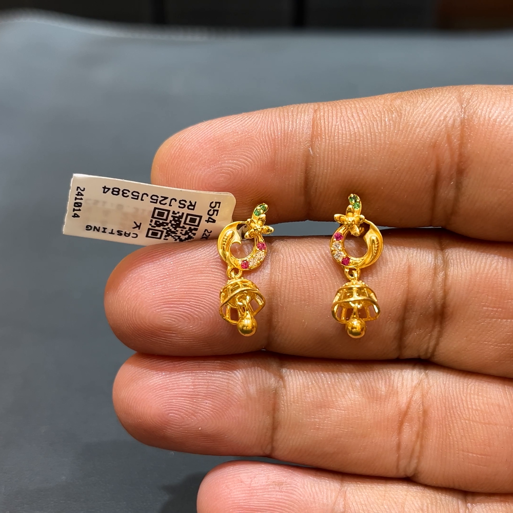 SOUTH INDIA 4.229gms EARRINGS 22K Yellow Gold