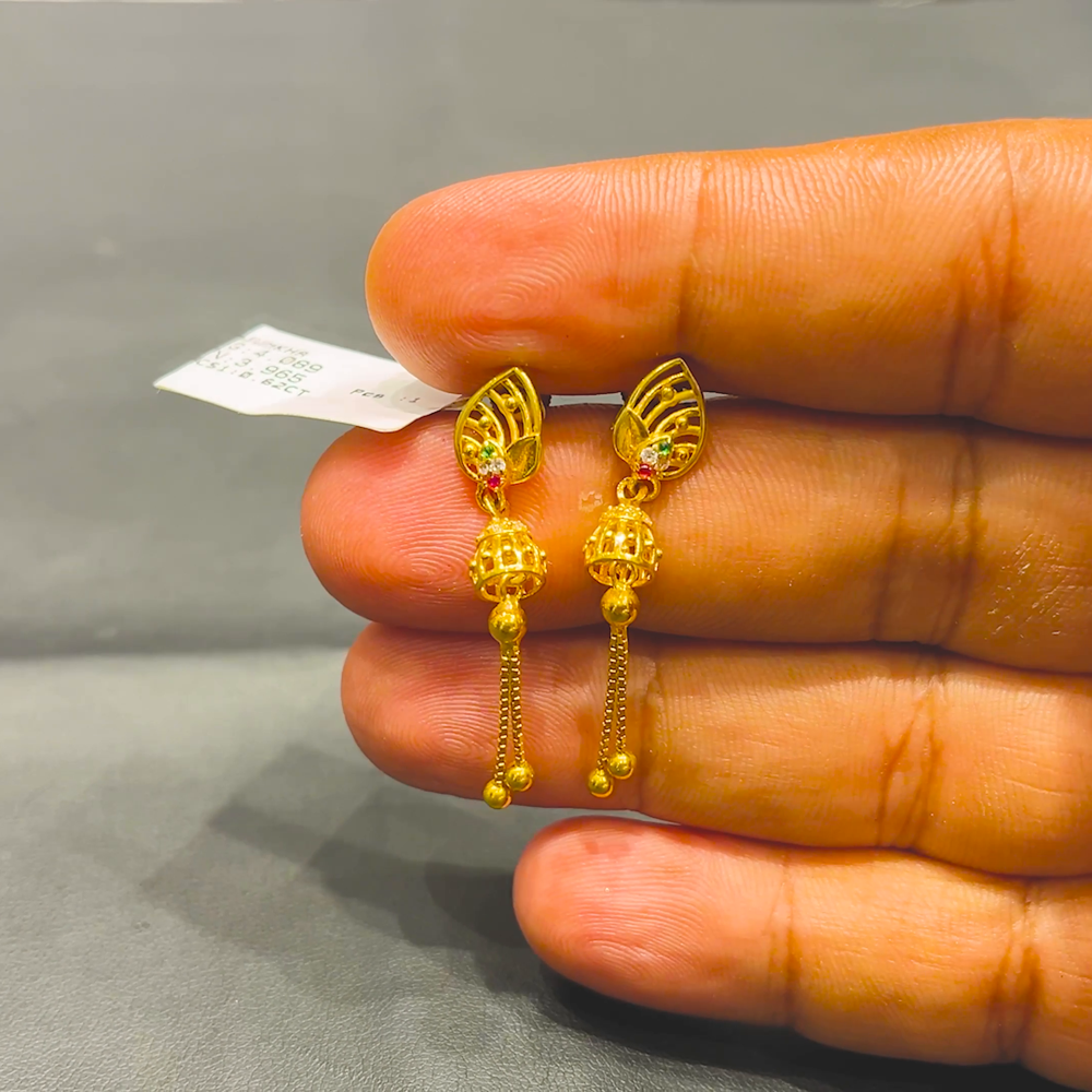 SOUTH INDIA 3.965gms EARRINGS 22K Yellow Gold