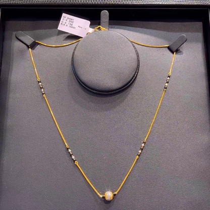 SOUTH INDIA 4.196gms SHORT BLACK BEADS 22K Yellow Gold