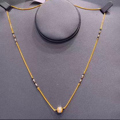 SOUTH INDIA 4.196gms SHORT BLACK BEADS 22K Yellow Gold