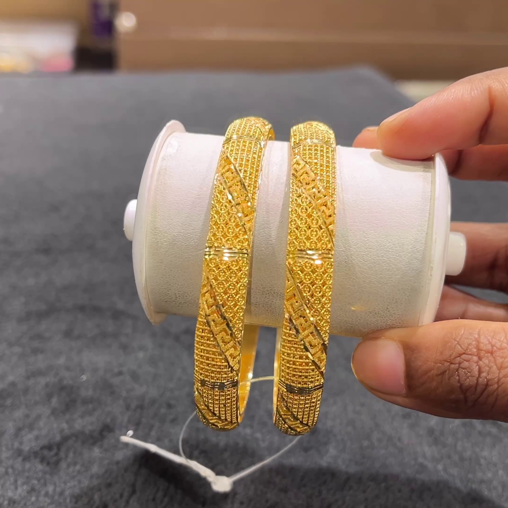 CHANDANA Brothers 28.9gms BANGLES 22K Yellow Gold