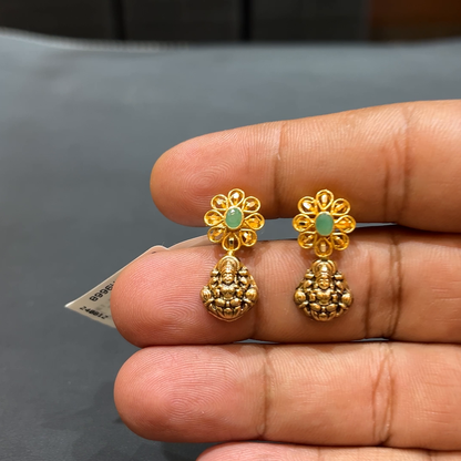 SOUTH INDIA 3.915gms EARRINGS 22K Yellow Gold