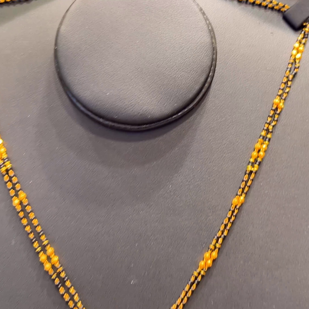 SOUTH INDIA 8.339gms SHORT BLACK BEADS 22K Yellow Gold