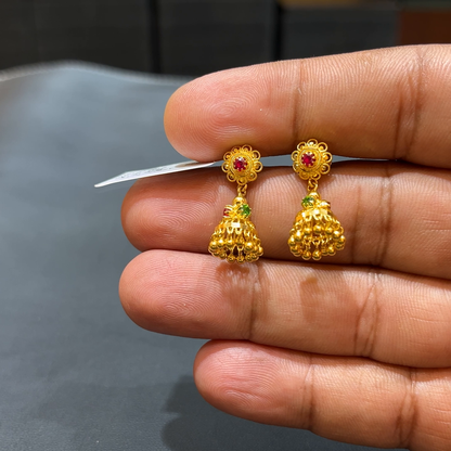 SOUTH INDIA 3.978gms EARRINGS 22K Yellow Gold