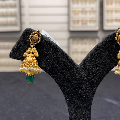 SOUTH INDIA 8.126gms EARRINGS 22K Yellow Gold