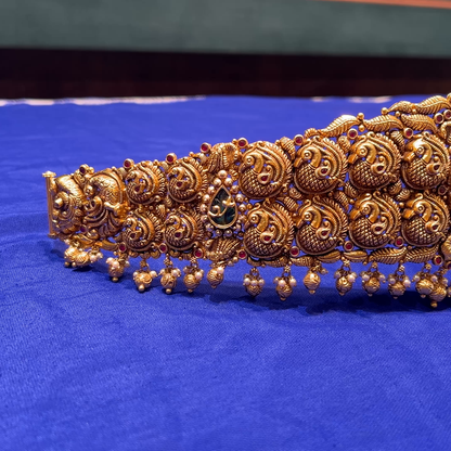 CMR 113.2gms VADDANAM 22K Nakshi