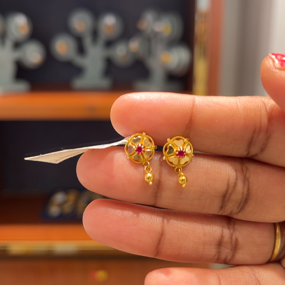 Anu Jewellers 1.408gms EARRINGS 22K Yellow Gold