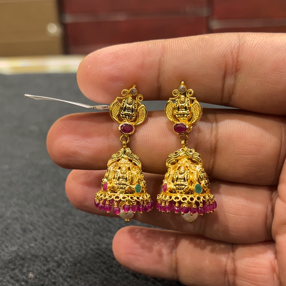 CHANDANA Brothers 9.602gms EARRINGS 22K Yellow Gold