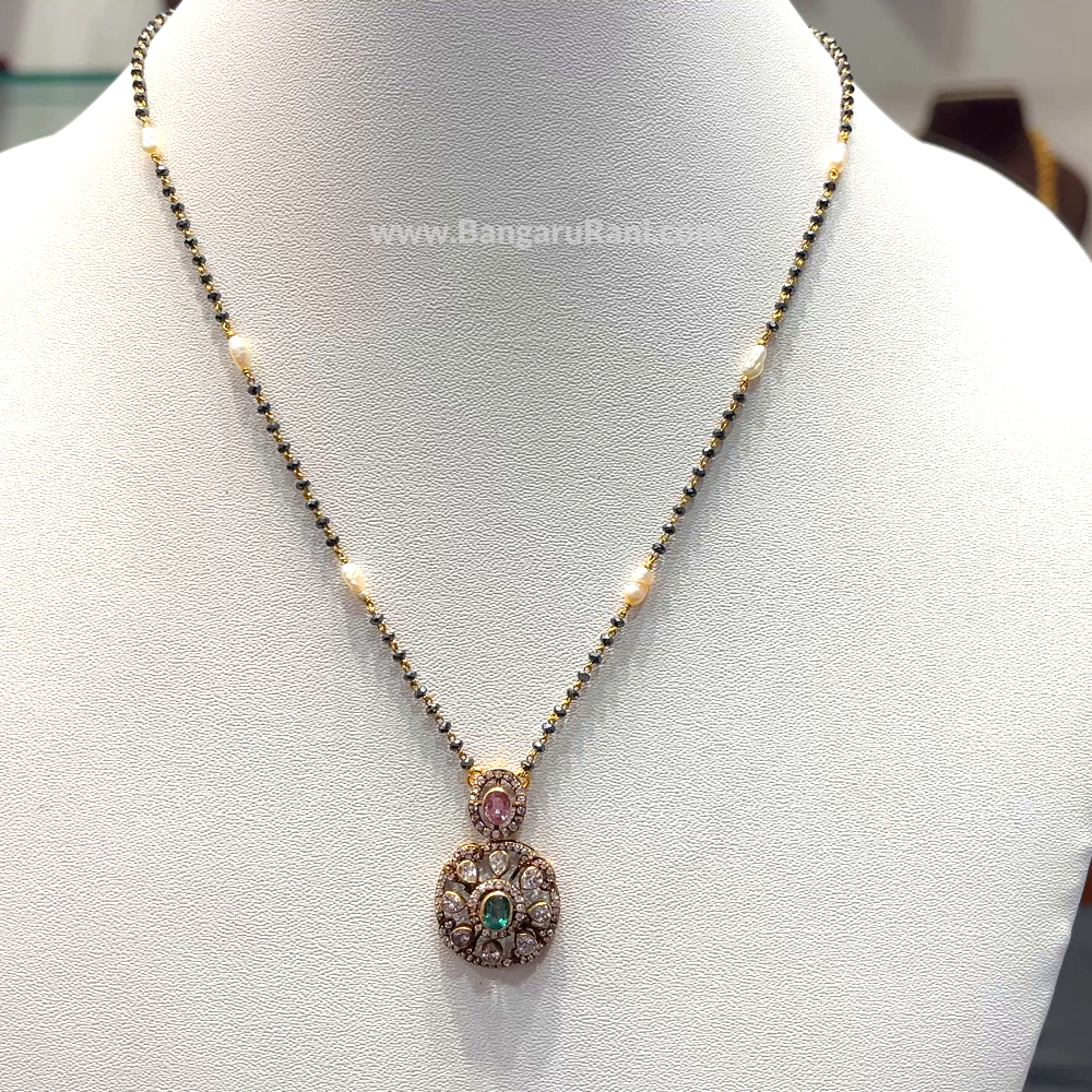 SRI RAM 5.448gms SHORT BLACK BEADS 22K Yellow Gold