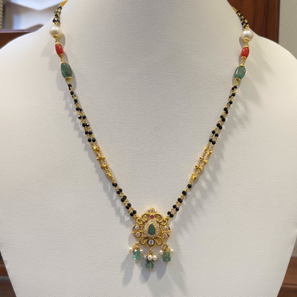 SRI RAM 11.574gms SHORT BLACK BEADS 22K Nakshi