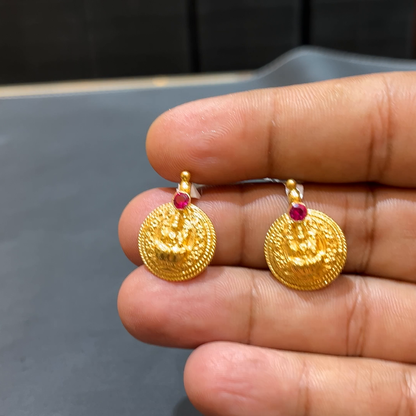 SOUTH INDIA 1.874gms Pendent 22K Yellow Gold