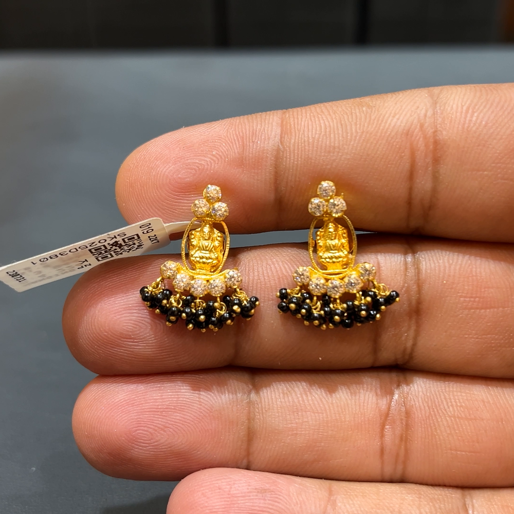 SOUTH INDIA 3.844gms EARRINGS 22K Yellow Gold