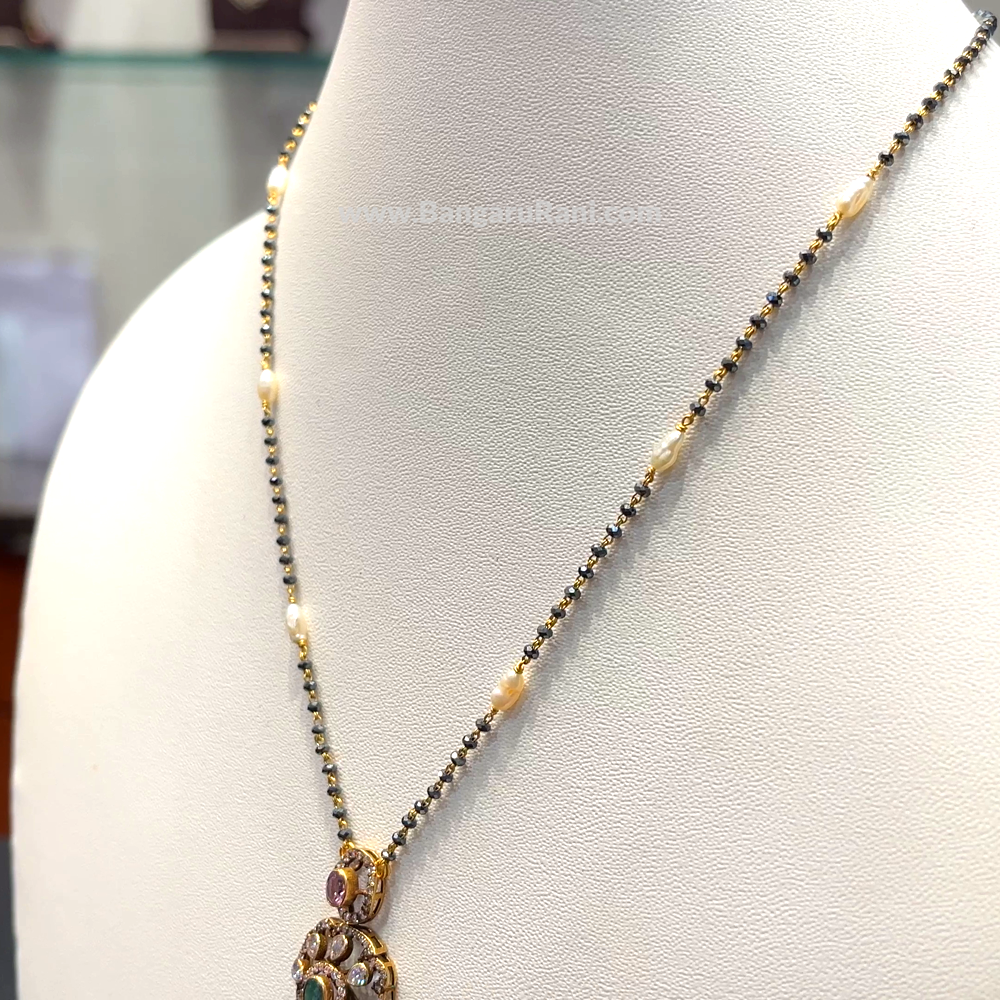 SRI RAM 5.448gms SHORT BLACK BEADS 22K Yellow Gold