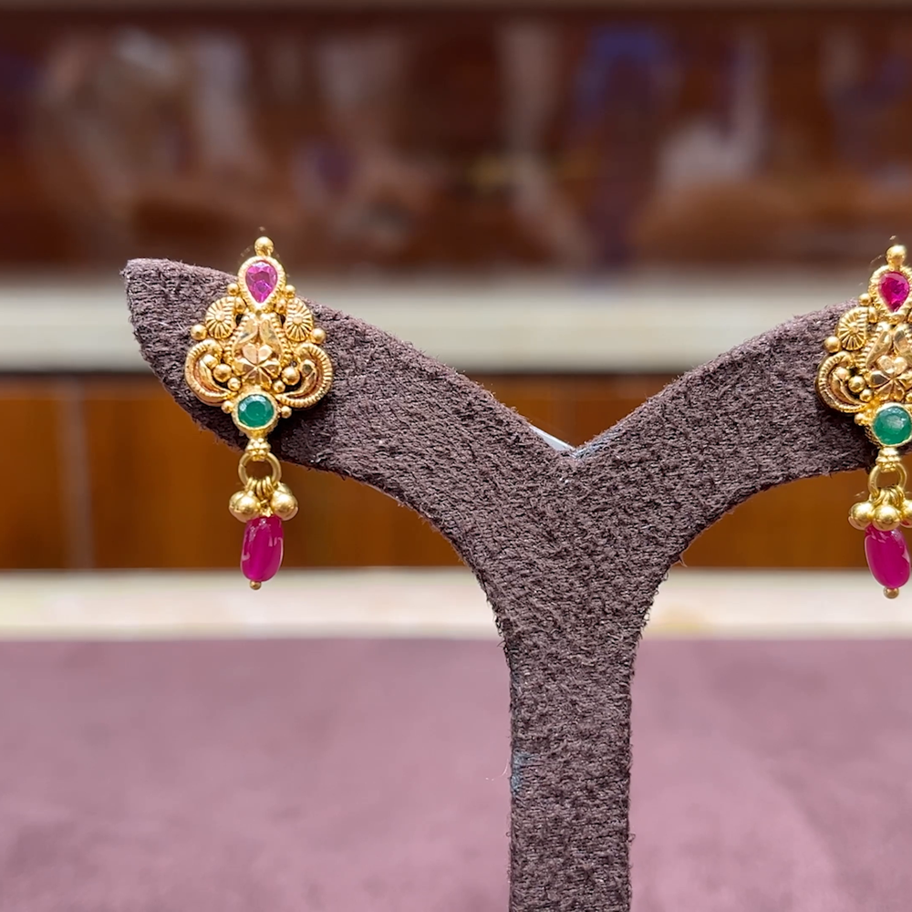 MUKUNDA JEWELLERS 3.06gms EARRINGS 22K Yellow Gold