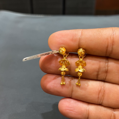 SOUTH INDIA 4.577gms EARRINGS 22K Yellow Gold