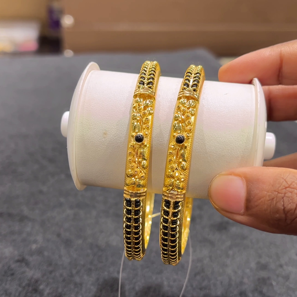 CHANDANA Brothers 31.16gms BANGLES 22K Yellow Gold