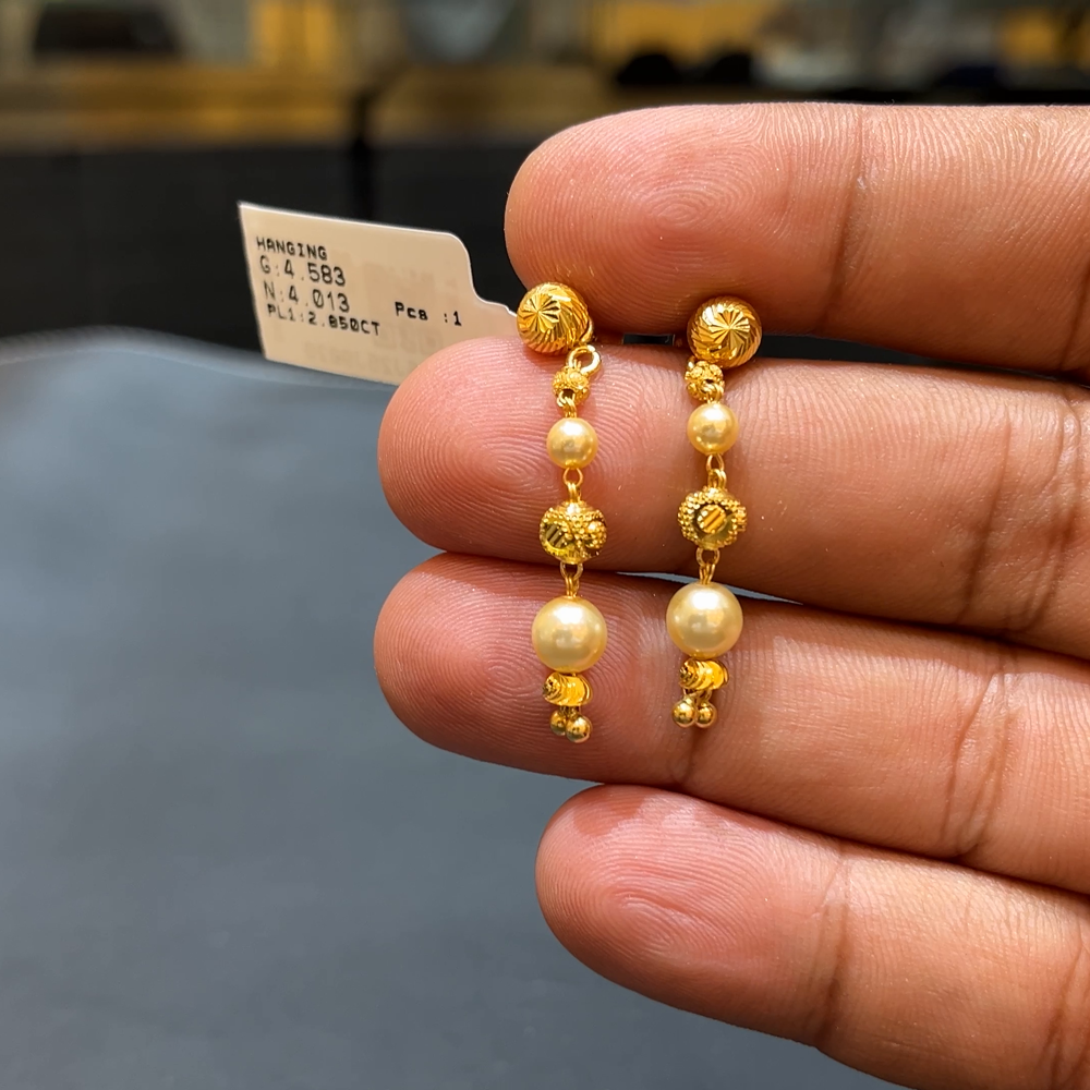 SOUTH INDIA 4.013gms EARRINGS 22K Yellow Gold