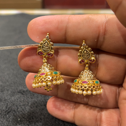 CHANDANA Brothers 9.783gms EARRINGS 22K Yellow Gold