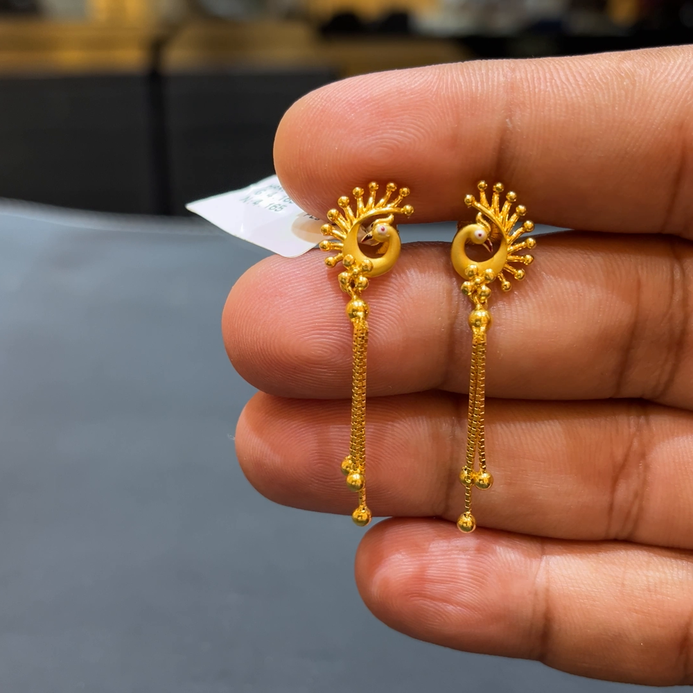 SOUTH INDIA 4.165gms EARRINGS 22K Yellow Gold