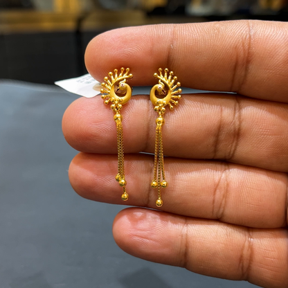 SOUTH INDIA 4.165gms EARRINGS 22K Yellow Gold