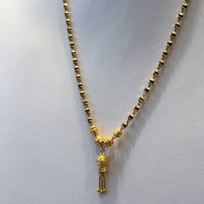 CMR 10.328gms SHORT BLACK BEADS 22K Nakshi