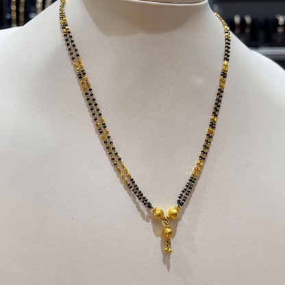 RS BROTHERS 9.335gms SHORT BLACK BEADS 22K Yellow Gold