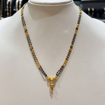 RS BROTHERS 9.335gms SHORT BLACK BEADS 22K Yellow Gold