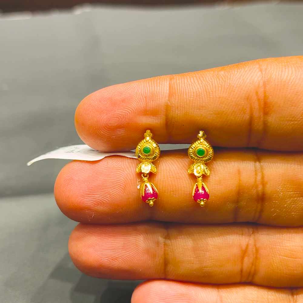 SOUTH INDIA 1.718gms EARRINGS 22K Yellow Gold