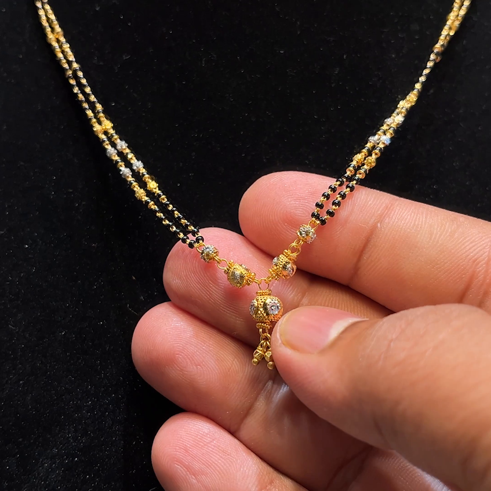 CMR 8.934gms SHORT BLACK BEADS 22K Yellow Gold