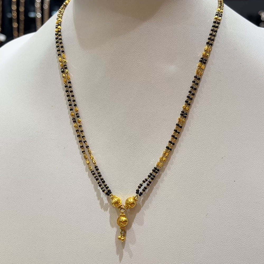 RS BROTHERS 9.335gms SHORT BLACK BEADS 22K Yellow Gold