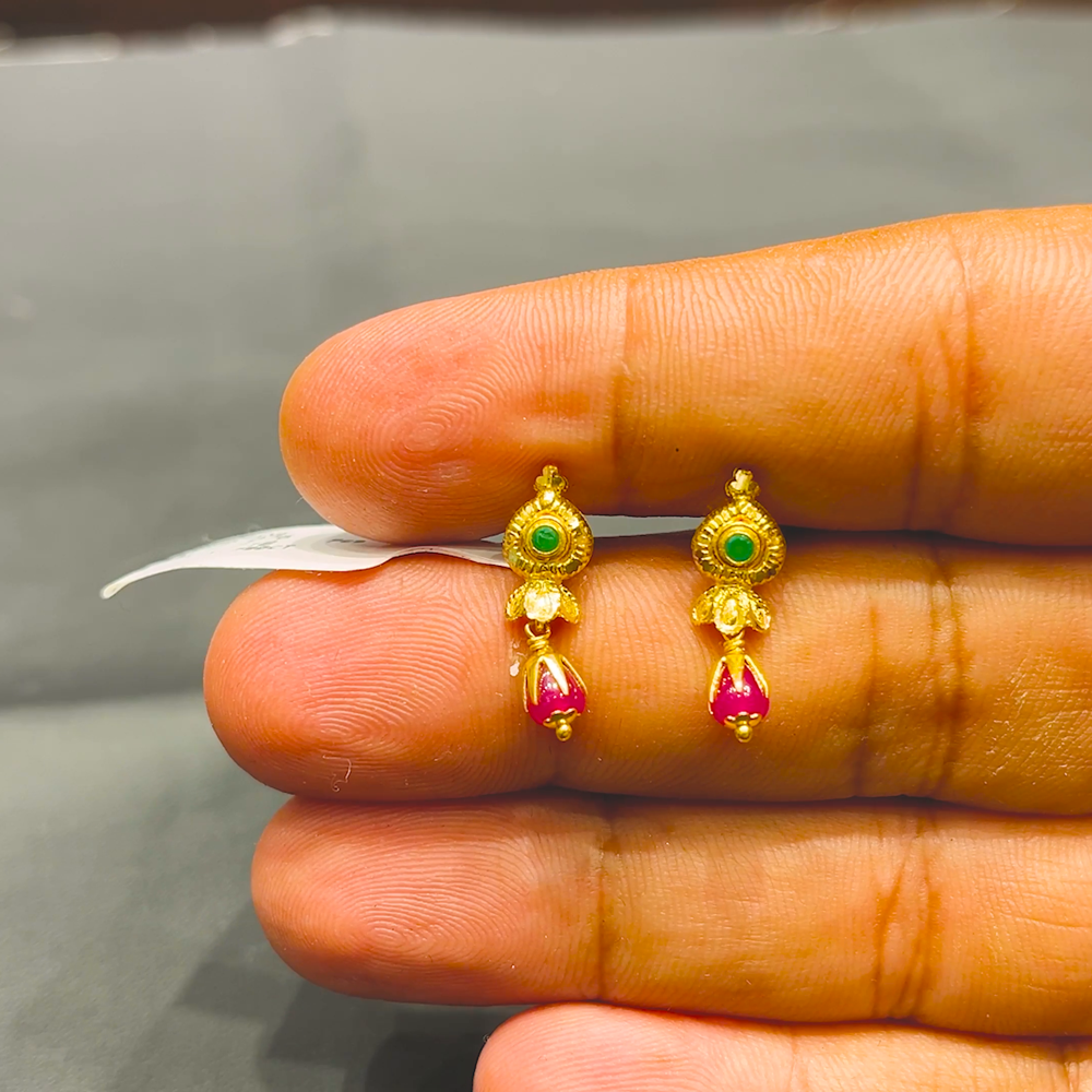 SOUTH INDIA 1.718gms EARRINGS 22K Yellow Gold