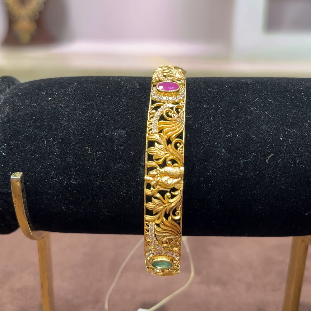 SwarnaKanchi 16.405gms BANGLES 22K Yellow Gold