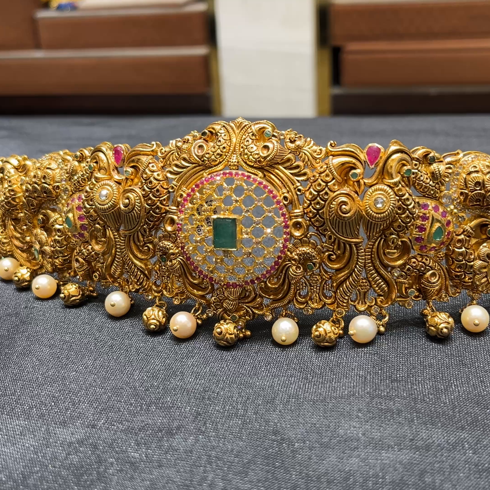 CMR 149.055gms VADDANAM 22K Nakshi